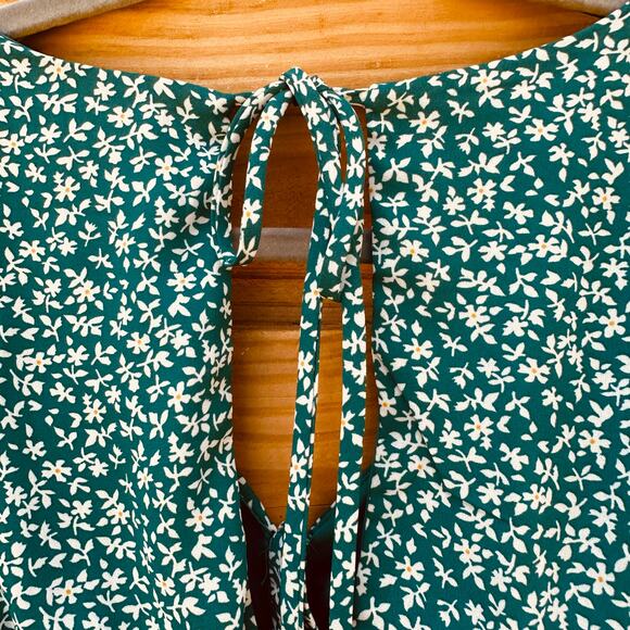 Blue Rain Boho Green Jumpsuit White Floral Print, Flutter Sleeves, XS, EUC - Picture 13 of 15